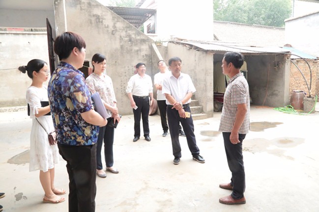 刘海潮赴尉氏县蔡庄镇开展脱贫攻坚调研