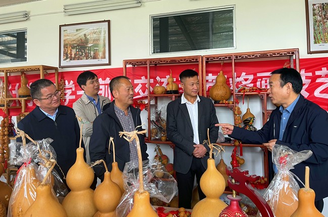 宁陵县委统战部部长朱国瑞到宁陵葫芦